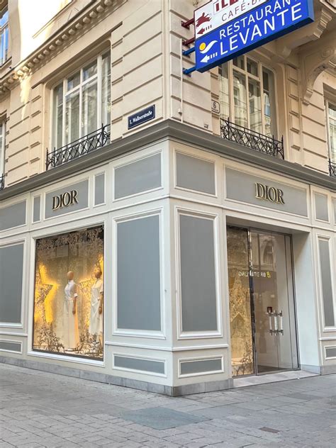 DIOR stores in Vienna .